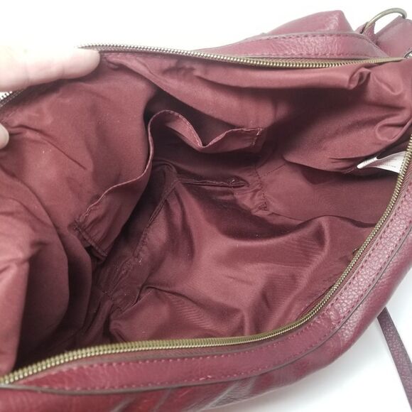 NWOT Faux Burgandy Design Stamped Leather Crossbody Hobo Style Bag - Picture 7 of 11
